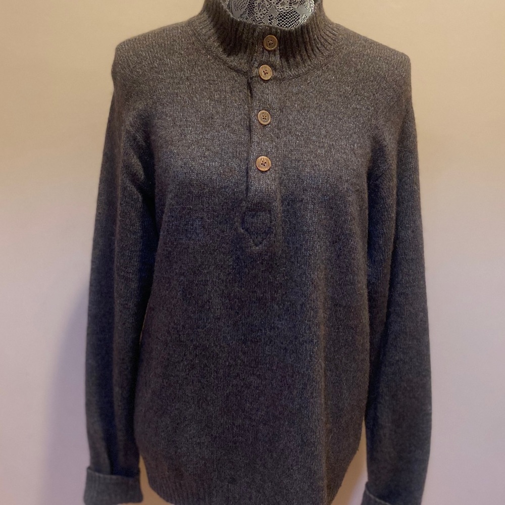 Neiman Marcus Exclusive Women’s Large Camel Hair Pullover Sweater